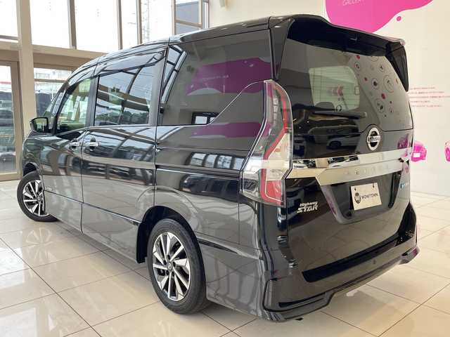 日産 セレナ e－パワー ハイウェイスター V 埼玉県 2020(令2)年 4.7万km ダイヤモンドブラック エマージェンシーブレーキ /純正フリップダウンモニター /純正9インチメモリナビ/　　CD/DVD/BT/フルセグ /アラウンドビューモニター /両側パワースライドドア /LED /シートヒーター /純正16インチアルミ/ブラインドスポットモニター/ステアリングヒーター /インテリミラー/電子パーキング/純正ETC