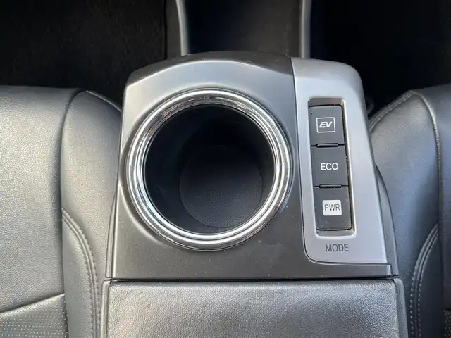 トヨタ プリウス α S 埼玉県 2014(平26)年 13.3万km アティチュードブラックマイカ (株)IDOMが運営する【じしゃロン川越店】の自社ローン専用車両になりますこちらは現金またはオートローンご利用時の価格です。自社ローンご希望の方は別途その旨お申付け下さい/プッシュスタート/社外ナビ/　・CD/DVD/　・フルセグTV/　・AM/FM/　・Bluetooth/　・iPod/ETC/前後ドライブレコーダー/バックカメラ/レザー調シートカバー/純正フロアマット/社外アルミW/電動格納ミラー/ドアバイザー/取扱説明書/保証書