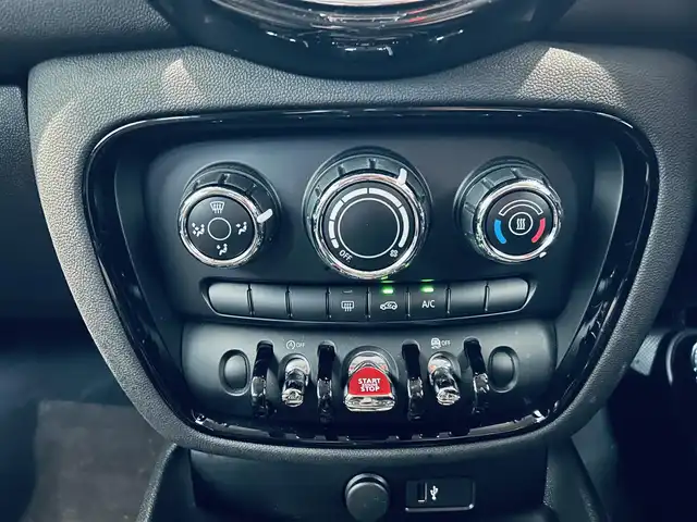 ＭＩＮＩ ミニ クラブマン バッキンガム 大阪府 2020(令2)年 2.8万km チリ・レッド インテリジェントセーフティ/コンパートメントP/ディスプレイリング/ACC/純正ナビ/純正16インチAW/LEDヘッドライト/デジタルインナーミラー/USB/Bluetooth/ETC