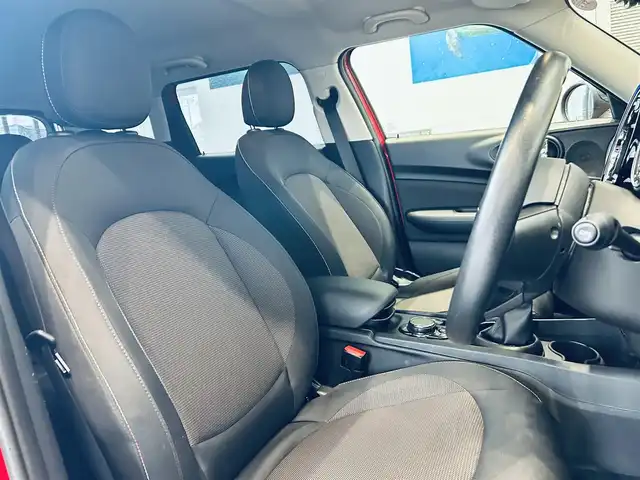 ＭＩＮＩ ミニ クラブマン バッキンガム 大阪府 2020(令2)年 2.8万km チリ・レッド インテリジェントセーフティ/コンパートメントP/ディスプレイリング/ACC/純正ナビ/純正16インチAW/LEDヘッドライト/デジタルインナーミラー/USB/Bluetooth/ETC