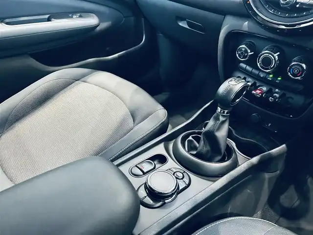 ＭＩＮＩ ミニ クラブマン バッキンガム 大阪府 2020(令2)年 2.8万km チリ・レッド インテリジェントセーフティ/コンパートメントP/ディスプレイリング/ACC/純正ナビ/純正16インチAW/LEDヘッドライト/デジタルインナーミラー/USB/Bluetooth/ETC