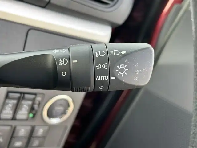 ダイハツ タント カスタム RS トップED SA Ⅲ 愛知県 2017(平29)年 2万km ファイアークォーツレッドM 純正フロアマット/サイドバイザー/両側パワースライドドア/純正SDナビ/FM/AM/Disc/フルセグTV/SD/BT/USB/HDMI/バックカメラ/衝突被害軽減ブレーキ/レーンキープアシスト/クリアランスソナー/15インチ純正AW/純正ドラレコ/社外ETC/アイドリングストップ/LEDヘッドライト/オートライト/オートハイビーム/フォグランプ/ベンチシート/運転席シートヒーター/ハーフレザーシート/取扱説明書/スマートキー/スペアキー