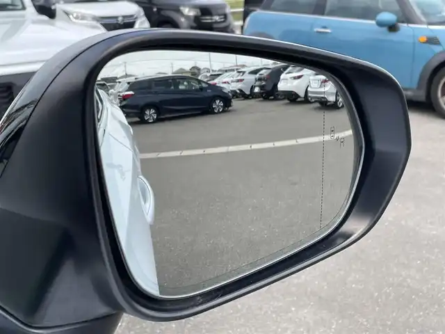 レクサス ＲＸ 300 Fスポーツ 佐賀県 2018(平30)年 5万km ホワイトノーヴァガラスフレーク パノラマルーフ/Lexus Safty System＋/・プリクラッシュセーフティ【PCS】/・レーンキーピングアシスト【LKA】/・ブラインドスポットモニター【BSM】/・インテリジェントクリアランスソナー/・レーダークルーズコントロール/純正12.3型ナビゲーション/・Bluetooth/CD/DVD/SD/フルセグTV/パノラミックビューモニター/ビルトインETC2.0/純正前方ドライブレコーダー【TZ-D101】/黒レザーシート/・DN席パワーシート/・DN席シートヒーター/シートベンチレーション/・D席メモリシート/革巻きステアリング/・ステアリングヒーター/・パドルシフト/・ステアリングリモコン/パワーバックドア/ヘッドアップディスプレイ/電子パーキング/AUTO HOLD機能/リアサンシェード/スマートキー/純正フロアマット/純正20インチアルミホイール/三眼フルLEDヘッドランプ/オートマチックハイビーム/LEDフロントフォグランプ/高輝度LEDコーナーリングランプ