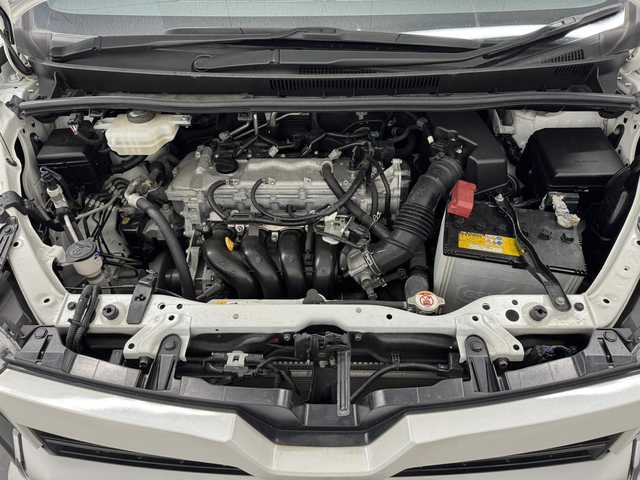 トヨタ ヴォクシー ZS 煌Ⅱ 三重県 2019(令1)年 6.3万km ホワイトパールクリスタルシャイン ガソリン/FF/MTモード付インパネCVT/純正 9インチナビ NSZT-Y68T/（AM/FM/CD/DVD/TV/SD/SDREC/Bluetooth）/純正 12.1インチ 後席フリップダウンモニター V12T-R68C/バックガイドモニター/両側パワースライドドア/ドライブレコーダー 前後/ビルトイン ETC/Toyota Safety Sense/・プリクラッシュセーフティ［PCS］/・レーンディパーチャーアラート［LDA］/・オートハイビーム［AHB］/・インテリジェントクリアランスソナー（パーキングサポートブレーキ［PKSB］（静止物））/装備/・クルーズコントロール/・左右独立オートエアコン/・後席独立オートエアコン/・オートライト/・LED ヘッドランプ＋フロントフォグランプ/・ステアリングスイッチ/・充電用USBジャック x2/・純正16inAW/・保/取/ナビ取/・スマートキーx2