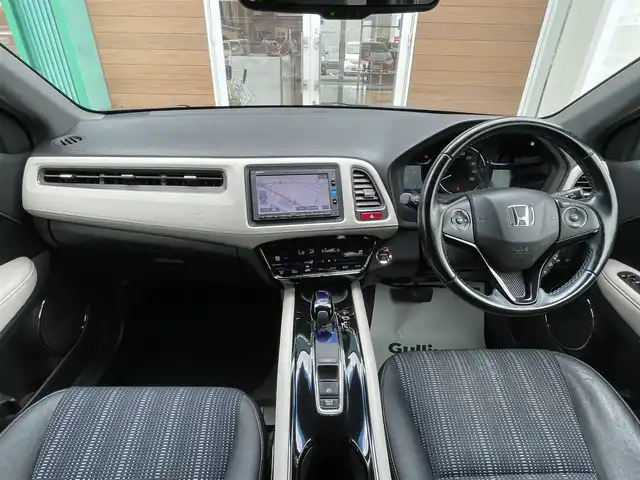 ホンダ ヴェゼル ハイブリッド Z スタイルED 宮崎県 2016(平28)年 8万km モルフォブルーP 純正ナビ/フルセグTV/CD/DVD/Bluetooth/USB/バックモニター/ドライブレコーダー/横滑り防止装置/前席シートヒーター/クルーズコントロール/アイドリングストップ/ステアリングスイッチ/純正17インチアルミホイール/純正フロアマット/プッシュスタート/スマートキー/ハーフレザー/ＥＴＣ/ＬＥＤ