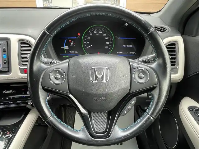 ホンダ ヴェゼル ハイブリッド Z スタイルED 宮崎県 2016(平28)年 8万km モルフォブルーP 純正ナビ/フルセグTV/CD/DVD/Bluetooth/USB/バックモニター/ドライブレコーダー/横滑り防止装置/前席シートヒーター/クルーズコントロール/アイドリングストップ/ステアリングスイッチ/純正17インチアルミホイール/純正フロアマット/プッシュスタート/スマートキー/ハーフレザー/ＥＴＣ/ＬＥＤ