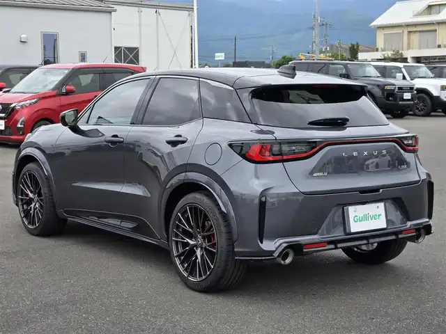 レクサス ＬＢＸ モリゾウ RR 鹿児島県 2025(令7)年 0.3万km グレーⅡ ワンオーナー　/４ＷＤターボ　/レーダークルーズコントロール　/レクサスセーフティシステムプラス　/９．８インチディスプレイオーディオ　/パノラミックビューモニター　/ワイヤレス充電　/シートヒーター　/ベンチレーション/コンチネンタル(SportContact7)/前後ドライブレコーダー/専用アルミホイール(19インチ)/Bluetoothオーディオ/社外フロアマット(artigiano/D+N席のみ)/ビルトインETC2.0/パワーバックドア/ＭＴモード付きＡＴ/パドルシフト