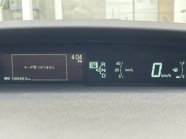 トヨタ プリウス G ツーリングセレクション 徳島県 2013(平25)年 10.1万km ホワイトパールクリスタルシャイン (株)IDOMが運営する【じしゃロン徳島店】の自社ローン専用車両になります。こちらは現金またはオートローンご利用時の価格です。自社ローンご希望の方は別途その旨お申付け下さい/純正８型ナビゲーション/（フルセグ/CD/DVD/MSV/BT）　/ハーフレザーシート　/ビルトインETC/ＬＥＤヘッドライト　/フォグランプ/ＥＶモード切替　/１７インチアルミホイール＆レグノタイヤ　/ウィンカーミラー/プッシュスタート/スマートキー　/電動格納ミラー/ステアリングリモコン/革巻きステアリング/オールオートパワーウインドウ/バックモニター　/AC100Vコンセント/純正フロアマット　/サイドバイザー