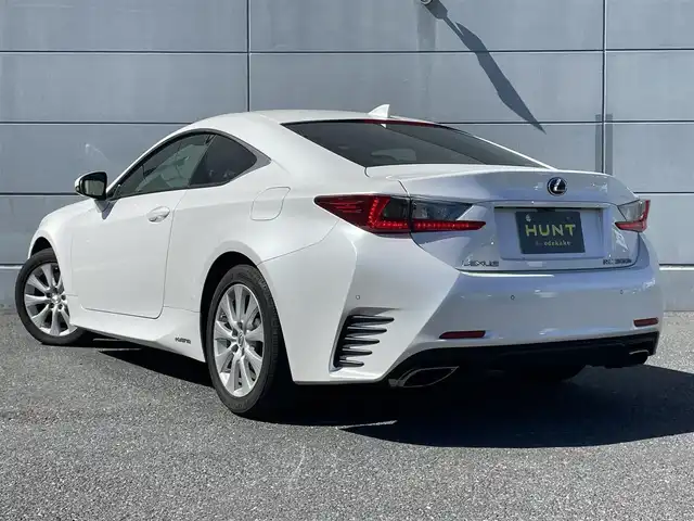 レクサス ＲＣ 300h 千葉県 2016(平28)年 6.7万km ソニッククォーツ ブラインドスポットモニター/プリクラッシュセーフティシステム/シートヒーター/パワーシート/ステアリングヒーター/プッシュスタート/ＥＴＣ/バックカメラ/ＬＥＤヘッドライト/ＬＥＤフォグ　