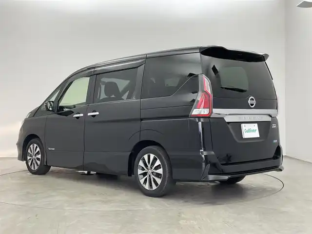 日産 セレナ ハイウェイスター 埼玉県 2017(平29)年 5.2万km ダイヤモンドブラック 純正９インチナビ　フリップダウンモニター　アラウンドビューモニター　ビルトインＥＴＣ　ドライブレコーダー　クルーズコントロール　純正アルミホイール　スマートキー　プッシュスタート　オートライト　地デジ