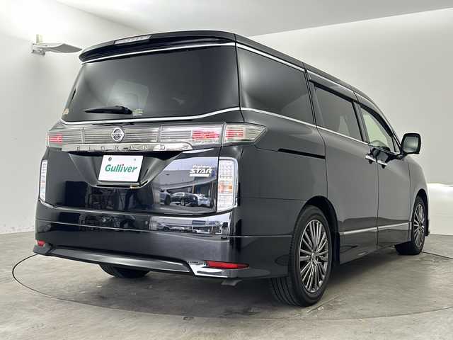 日産 エルグランド 250HWS S アーバンクロム 兵庫県 2021(令3)年 2.7万km 黒 ・サンルーフ/・アラウンドビューカメラ/・純正10インチナビ/CD/DVD/Blu-ray/MSV/Bluetooth/TV/・純正フリップダウンモニター/・両後パワースライドドア/・パワーバックドア/・ハーフレザーシート/・インテリジェントルームミラー/・エマージェンシーブレーキ/・レーンキープアシスト/・ブラインドスポットモニター/・アダプティブクルーズコントロール/・前後コーナーセンサー/・インテリジェントキー/・純正ドライブレコーダー/・ETC/・純正18インチアルミホイール/・ウッドコンビステアリング/・フロントリップスポイラー/・純正LEDヘッドライト/・フォグランプ/・ドアバイザー/・サイド＆カーテンエアバッグ