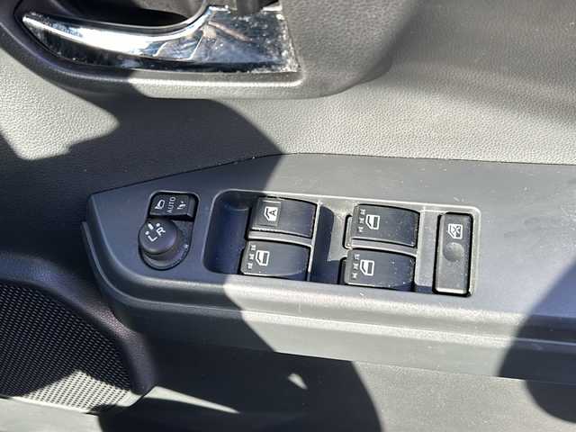 トヨタ ピクシスメガ Gターボ SAⅢ 千葉県 2021(令3)年 9.3万km 緑 オフビートカーキメタリック ナビＮＳＺＴ－Ｗ６８Ｔ バックカメラ 両側パワースライドドア ＥＴＣ ＬＥＤライト オートライト オートマチックハイビーム スマアシ スマートキー ターボ バックセンサー