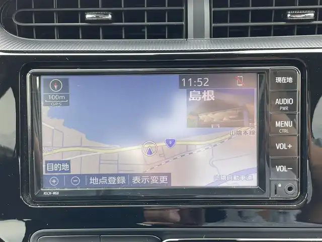 トヨタ アクア S 島根県 2019(令1)年 5.7万km スーパーホワイトⅡ トヨタセーフティセンス/・プリクラッシュセーフティ/・オートマチックハイビーム /・LDA/純正ナビ/CD/ワンセグTV/Bluetooth/バックカメラ/オートライト/スマートキー/スペアキー /プッシュスタート /フロアマット/コーナーセンサー