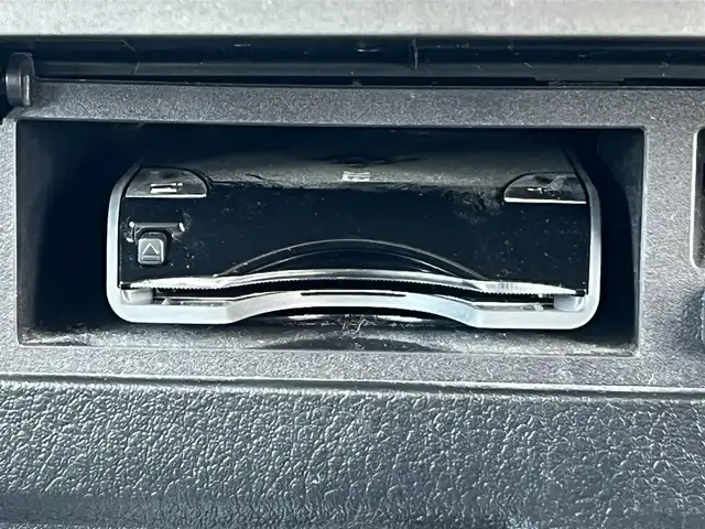三菱 パジェロ ロング エクシード 秋田県 2012(平24)年 13.4万km ウォームホワイトパール ４WD/ターボ/社外メモリナビ/フルセグ/バックカメラ/社外17インチアルミ（夏タイヤ装着）/MTモード付AT/クルーズコントロール追従走行無/ステアリングスイッチ/前席シートヒーター/センターデフロック/ビルトインETC/ディーゼル微粒子フィルター/ルーフキャリア/ヒッチメンバー/100V充電/純正フロアマット/純正ドアバイザー/オートライト/オートエアコン/パワーステアリング/パワーウィンドウ/横滑り防止/盗難防止装置/電動格納ウィンカーミラー/キーレスエントリー/保証書/取扱説明書/記録簿