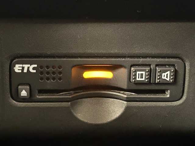 ホンダ Ｎ ＢＯＸ カスタム G Lパッケージ 静岡県 2016(平28)年 8.5万km プレミアムホワイトパールⅡ (株)IDOMが運営する【じしゃロン浜松店】の自社ローン専用車両になりますこちらは現金またはオートローンご利用時の価格です。自社ローンご希望の方は別途その旨お申付け下さい/純正ナビ(VXM-175VFi)/Bluetooth/SD/CD/DVD/USB/ワンセグTV/衝突被害軽減ブレーキ/バックカメラ/ドアバイザー/片側パワースライドドア/ETC/キセノンライト/オートライト/スペアキー/フォグランプ/プッシュスタート/アイドリングストップ