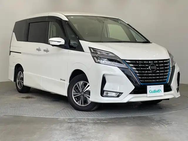 日産 セレナ e－パワー ハイウェイスター V 栃木県 2020(令2)年 5.4万km ブリリアントホワイトパール 純正SDナビ【MM319D-W】/（CD/DVD/フルセグTV/Bluetooth/SD/AUX）/全方位カメラ/純正サイド＆リアアンダーエアロ/コーナーセンサー/ETC/前方ドライブレコーダー【DJ4-D】/両側パワースライドドア/ハンズフリースライドドア/禁煙車/オートライト/LEDヘッドライト/横滑り防止装置/フォグランプ/スマートキー/プッシュスタート/ステアリングスイッチ/ウィンカーミラー/純正15インチアルミホイール/純正フロアマット/ドアバイザー/シートバックテーブル/BSM