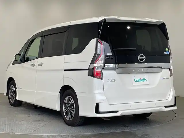 日産 セレナ e－パワー ハイウェイスター V 栃木県 2020(令2)年 5.4万km ブリリアントホワイトパール 純正SDナビ【MM319D-W】/（CD/DVD/フルセグTV/Bluetooth/SD/AUX）/全方位カメラ/純正サイド＆リアアンダーエアロ/コーナーセンサー/ETC/前方ドライブレコーダー【DJ4-D】/両側パワースライドドア/ハンズフリースライドドア/禁煙車/オートライト/LEDヘッドライト/横滑り防止装置/フォグランプ/スマートキー/プッシュスタート/ステアリングスイッチ/ウィンカーミラー/純正15インチアルミホイール/純正フロアマット/ドアバイザー/シートバックテーブル/BSM