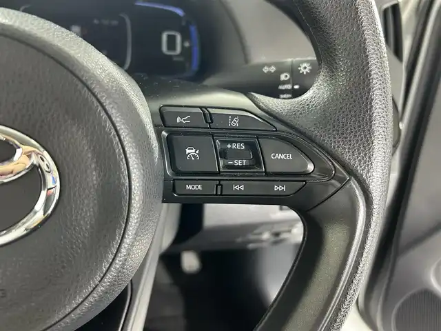 トヨタ アクア X 佐賀県 2021(令3)年 5.6万km プラチナホワイトパールマイカ 純正７インチナビ/（USB/Bluetooth）/全方位カメラ/衝突被害軽減ブレーキ/レーンアシスト/コーナーセンサー/ブラインドスポットモニター/追従型クルーズコントロール/純正ＬＥＤヘッドライト/オートハイビーム/ビルトインＥＴＣ/純正フロアマット/横滑り防止装置