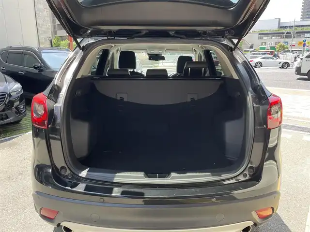 マツダ ＣＸ－５ XD Lパッケージ 兵庫県 2016(平28)年 10.4万km ジェットブラックマイカ (株)IDOMが運営する【じしゃロン西宮店】の自社ローン専用車両になります。こちらは現金またはオートローンご利用時の価格です。自社ローンご希望の方は別途その旨お申付け下さい/＊ETC/＊アイドリングストップ/＊クルーズコントロールあり/＊USBあり/＊バックカメラ/＊フルセグ/＊レザーシート/＊パワーシート/＊シートヒーター/＊コーナーセンサーあり/＊横滑り防止装置/＊レーンキープアシスト/＊オートライト/＊LEDライト