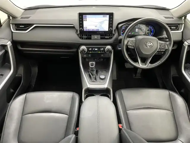 トヨタ ＲＡＶ４ ハイブリットG 岡山県 2020(令2)年 6万km ホワイトパールクリスタルシャイン 純正デイスプレイオーディオ/（BT/AMFM/Carplay)/全方位カメラ/サンルーフ/パワーバックドア/D席パワーシート/シートメモリー/シートヒーター/ハンドルヒーター/ドライブレコーダー/ルーフレール/コーナーセンサー/ETC2.0/USB