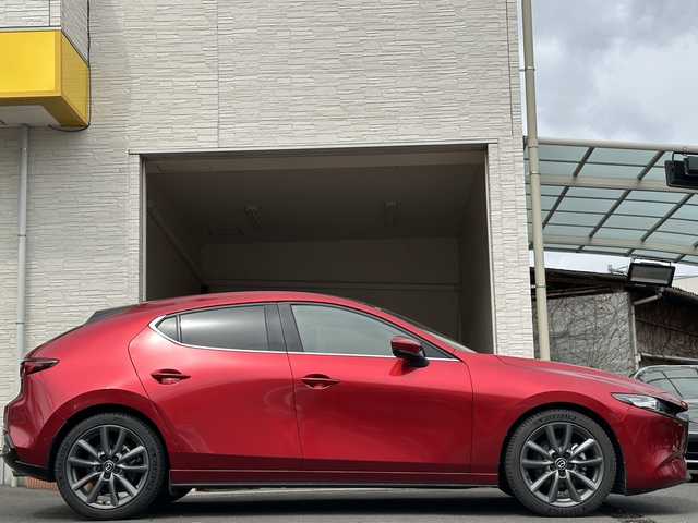 マツダ マツダ３ファストバック 15S ツーリング 大分県 2019(令1)年 3.7万km ソウルレッドクリスタルM ワンオーナー/全方位カメラ/純正ディスプレイオーディオ/フルセグTV/Bluetooth/純正ビルトインETC/純正18インチアルミホイール/純正LEDヘッドライト/オートライト/オートマッチックハイビーム/オートワイパワー/革巻きステアリング/ステアリングリモコン/衝突被害軽減システム/コーナーセンサー/5月3日から5月7日までお休みの為、書類発送及び車両搬出は5月8日以降になります。