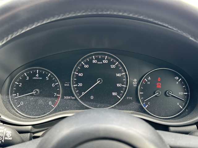 マツダ マツダ３ファストバック 15S ツーリング 大分県 2019(令1)年 3.7万km ソウルレッドクリスタルM ワンオーナー/全方位カメラ/純正ディスプレイオーディオ/フルセグTV/Bluetooth/純正ビルトインETC/純正18インチアルミホイール/純正LEDヘッドライト/オートライト/オートマッチックハイビーム/オートワイパワー/革巻きステアリング/ステアリングリモコン/衝突被害軽減システム/コーナーセンサー/5月3日から5月7日までお休みの為、書類発送及び車両搬出は5月8日以降になります。