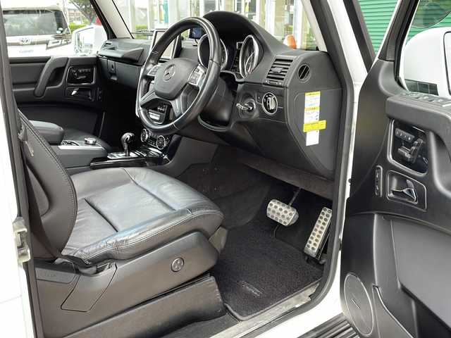 メルセデス・ベンツ ゲレンデヴァーゲン Ｇ３５０ｄ 佐賀県 2016(平28)年 8.1万km ポーラホワイト ラグジュアリーパッケージ/harman/kardonサウンドシステム/サンルーフ/純正ナビゲーションシステム/フルセグTV/バックカメラ/ブラインドスポットアシスト/ブラックレザーシート/シートヒーター/メモリ機能付きパワーシート/オートライト/パドルシフト/サイドストリップライン/社外ヘッドライト/社外バンパー/社外20インチAW/ETC/純正フロアマット