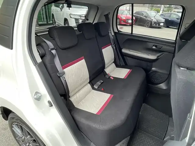 トヨタ パッソ モーダ　S 愛媛県 2016(平28)年 5.7万km パールホワイトⅢ 禁煙車/登録時走行距離56855km/純正ナビCD/ワンセグTV/Bluetooth/バックカメラ/ETC/衝突軽減ブレーキ/横滑り防止装置/前後コーナーセンサー/オートライト/LEDヘッドライト/フォグランプ/オートエアコン/スマートキー/プッシュスタートボタン/純正フロアマット/スペアキー/スタッドレスタイヤ車載