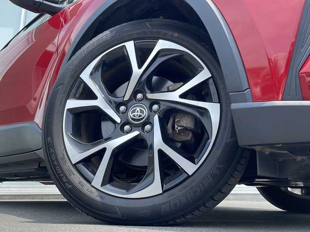 トヨタ Ｃ－ＨＲ G 神奈川県 2019(令1)年 5.9万km ブラック/エモーショナルレッドⅡ 2トーン 純正ナビ /ワンセグ/Bluetooth/レーダークルーズコントロール　/バックカメラ　/レーンキープアシスト　/シートヒーターD+N席　/LEDヘッドライト　/オートライト　/オートマチックハイビーム　/ビルドインETC　/スマートキー/プッシュスタート/純正フロアマット/純正AW/ABS/横滑り防止装置/Wエアバック/カーテンエアバックワンセグテレビ