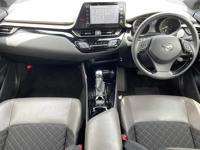 トヨタ Ｃ－ＨＲ G 神奈川県 2019(令1)年 5.9万km ブラック/エモーショナルレッドⅡ 2トーン 純正ナビ /ワンセグ/Bluetooth/レーダークルーズコントロール　/バックカメラ　/レーンキープアシスト　/シートヒーターD+N席　/LEDヘッドライト　/オートライト　/オートマチックハイビーム　/ビルドインETC　/スマートキー/プッシュスタート/純正フロアマット/純正AW/ABS/横滑り防止装置/Wエアバック/カーテンエアバックワンセグテレビ