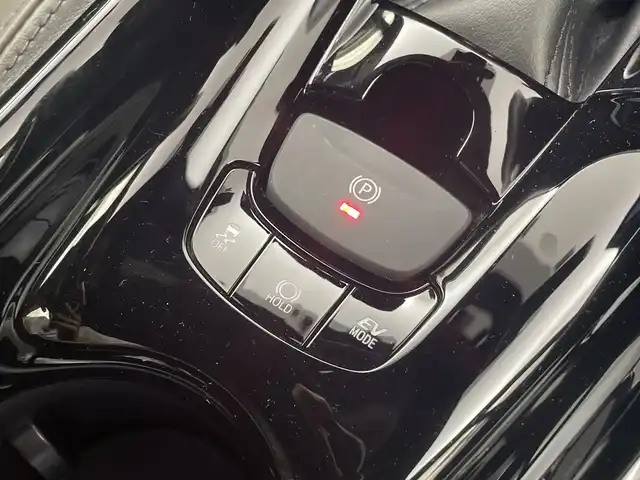 トヨタ Ｃ－ＨＲ G 群馬県 2019(令1)年 5.9万km ブラック/エモーショナルレッドⅡ 2トーン 純正８型ナビ　フルセグＴＶ　ブラインドスポットモニター　アダクティブクルーズコントロール　ハーフレザーシート　前席シートヒーター　ステアリングスイッチ　ＬＥＤライト　ＥＴＣ　スマートキー　禁煙車