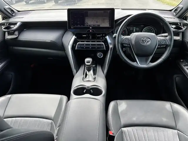 トヨタ ハリアー ハイブリッド Z 福岡県 2020(令2)年 2.1万km ホワイトパールクリスタルシャイン トヨタセーフティセンス/バックカメラ/アラウンドビューカメラ/コーナーセンサー/レーンキープアシスト/BT/フルセグTV/純正ナビ/USB端子/ETC2.0/純正フロアマット/純正アルミホイール/プッシュスタート/スマートキー/オートライト/オートハイビーム/LEDヘッド