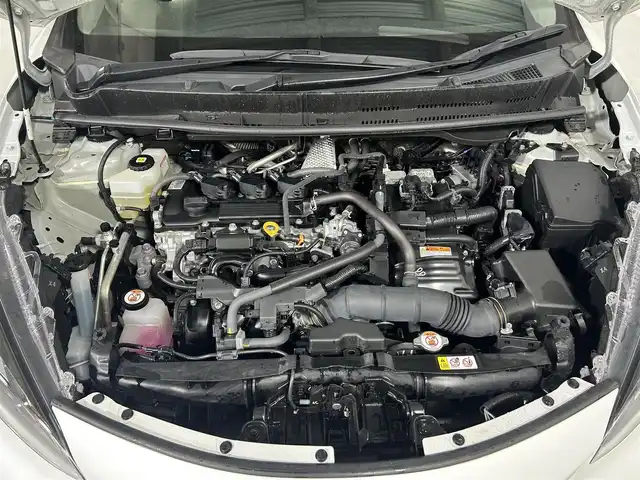 トヨタ アクア X 佐賀県 2021(令3)年 7.2万km プラチナホワイトパールマイカ 禁煙車/純正7インチナビ/Bluetooth/全周囲カメラ/ビルトインETC/レーダークルーズコントロール/トヨタセーフティーセンス/衝突被害軽減システム/レーンキープアシスト/ブラインドスポットモニター/クリアランスソナー/純正フロアマット/オートライト/オートマチックハイビーム