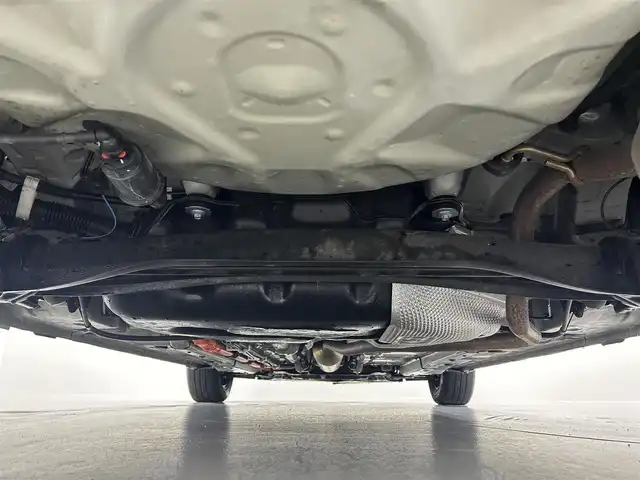 トヨタ アクア X 佐賀県 2021(令3)年 7.2万km プラチナホワイトパールマイカ 禁煙車/純正7インチナビ/Bluetooth/全周囲カメラ/ビルトインETC/レーダークルーズコントロール/トヨタセーフティーセンス/衝突被害軽減システム/レーンキープアシスト/ブラインドスポットモニター/クリアランスソナー/純正フロアマット/オートライト/オートマチックハイビーム
