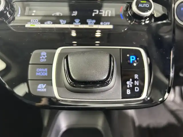 トヨタ アクア X 佐賀県 2021(令3)年 7.2万km プラチナホワイトパールマイカ 禁煙車/純正7インチナビ/Bluetooth/全周囲カメラ/ビルトインETC/レーダークルーズコントロール/トヨタセーフティーセンス/衝突被害軽減システム/レーンキープアシスト/ブラインドスポットモニター/クリアランスソナー/純正フロアマット/オートライト/オートマチックハイビーム
