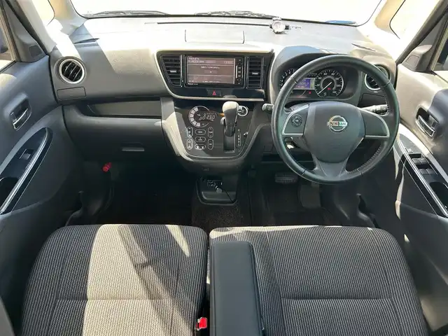 日産 デイズ ルークス ハイウェイスターX 神奈川県 2018(平30)年 2.6万km オーシャンブルーP 社外ＳＤナビ（Ｂｌｕｅｔｏｏｔｈ、ＣＤ、ＤＶＤ）/全方位カメラ/ドラレコ前後/スペアキー１本/プッシュスタート/純正アルミ/純正フロアマット/スマートキー/片側パワスラ/ベンチシート/オートライト/アイドリングストップ/横滑り防止装置/オートマチックハイビーム/ダブルエアバック/衝突軽減システム/キセノンヘッドライト