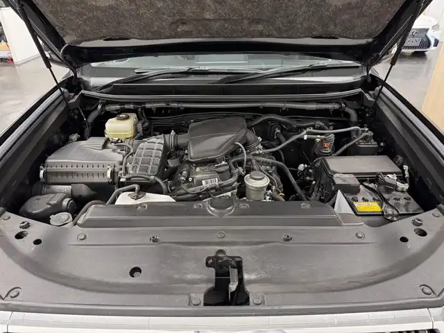 トヨタ ランドクルーザー プラド TX Lパッケージ 三重県 2022(令4)年 2万km ブラック ガソリン/パートタイム4WD/MTモード付フロア6AT/カロッツェリア 9インチ『楽ナビ』 AVIC-RL812/（CD/DVD/MSV/SD/FM/AM/TV/Bluetooth/iPod/USB/HDMI/AUX）/バックカメラ/ドライブレコーダー 前後/ビルトイン ETC2.0/Toyota Safety Sense/・プリクラッシュセーフティ［PCS］/・レーンディパーチャーアラート［LDA］/・レーダークルーズ/・オートハイビーム［AHB］/・インテリジェントクリアランスソナー（パーキングサポートブレーキ（静止物））/・ロードサインアシスト［RSA］/・先行車発進告知機能/装備/・【DOP】デジタルインナーミラー/・【OP】電動ムーンルーフ/・本革シート（ブラック）/・シートヒーター/ベンチレーション（D/N）/・パワーシート（D8way&ランバーサポート/N4way）/・オートライト/・LED ヘッドランプ＆フロントフォグランプ/・雨滴感応式フロントワイパー/・純正 17inAW/・プッシュスタート/・スマートキーx1/など