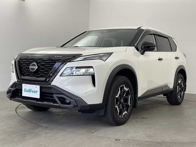 日産 エクストレイル X e－4ORCE エクストリーマーX 兵庫県 2023(令5)年 1.1万km ブリリアントホワイトパール ・寒冷地仕様/・純正12.3インチナビ&TV&BT&USB&ApleCarPlay/・ビルトインETC2.0/・アラウンドビューモニター/・社外前方ドライブレコーダー/・エマージェンシーブレーキ/・プロパイロット/・踏み間違い防止/・標識検知機能/・車線逸脱警報装置　/・ブラインドスポットモニター/・クルーズコントロール/・オートマチックハイビーム/・オートライト/・パワーバックドア/・合皮シート/・前席パワーシート/・前席シートヒーター/・運転席メモリーシート/・ステアリングヒーター/・ステアリングスイッチ/・AC100V電源/・寒冷地仕様/・電動パーキング/・ブレーキホールド/・デジタルルームミラー/・LEDライト/・フォグライト/・社外ゴムマット/・スマートキー/・スペアキー/・プッシュスタート/・保証書/・取扱説明書