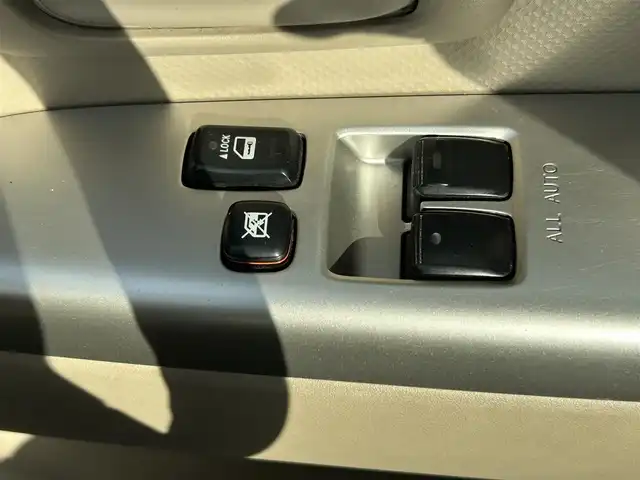 トヨタ ポルテ 130i Cパッケージ 長野県 2007(平19)年 11.6万km シルバーマイカM 社外ナビ(AM/FM/TV/AUX)/純正フロアマット/ドアバイザー/電動格納ミラー/取説/記録簿