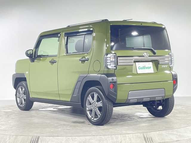 ダイハツ タフト G ダーククロムベンチャー 福岡県 2024(令6)年 0.3万km フォレストカーキメタリック 禁煙車/パノラマルーフ/純正ディスプレイオーディオ/・BT/HDMI/USB/フルセグTV/・バックモニター/スマートアシスト/コーナーセンサー/レーダークルーズコントロール/ブレーキホールド/シートヒーター(D/N)/革巻きステアリング/ステアリングリモコン/LEDヘッドライト/・オートライト/・フォグランプ/アイドリングストップ/純正フロアマット/純正ドアバイザー
