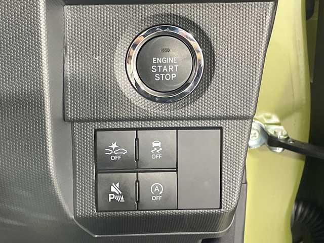 ダイハツ タフト G ダーククロムベンチャー 福岡県 2024(令6)年 0.3万km フォレストカーキメタリック 禁煙車/パノラマルーフ/純正ディスプレイオーディオ/・BT/HDMI/USB/フルセグTV/・バックモニター/スマートアシスト/コーナーセンサー/レーダークルーズコントロール/ブレーキホールド/シートヒーター(D/N)/革巻きステアリング/ステアリングリモコン/LEDヘッドライト/・オートライト/・フォグランプ/アイドリングストップ/純正フロアマット/純正ドアバイザー