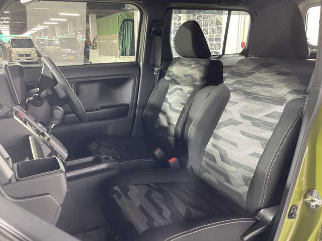 ダイハツ タフト G ダーククロムベンチャー 福岡県 2024(令6)年 0.3万km フォレストカーキメタリック 禁煙車/パノラマルーフ/純正ディスプレイオーディオ/・BT/HDMI/USB/フルセグTV/・バックモニター/スマートアシスト/コーナーセンサー/レーダークルーズコントロール/ブレーキホールド/シートヒーター(D/N)/革巻きステアリング/ステアリングリモコン/LEDヘッドライト/・オートライト/・フォグランプ/アイドリングストップ/純正フロアマット/純正ドアバイザー
