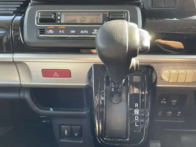 スズキ スペーシア カスタム HYBRID GS 愛知県 2019(平31)年 9.6万km ピュアホワイトP (株)IDOMが運営する【じしゃロン名古屋鳴海店】の自社ローン専用車両になりますこちらは現金またはオートローンご利用時の価格です。自社ローンご希望の方は別途その旨お申付け下さい/プッシュスタート/社外ナビ・地デジTV/　（CD/DVD/BT）/左側パワースライドドア/ETC/LEDライト