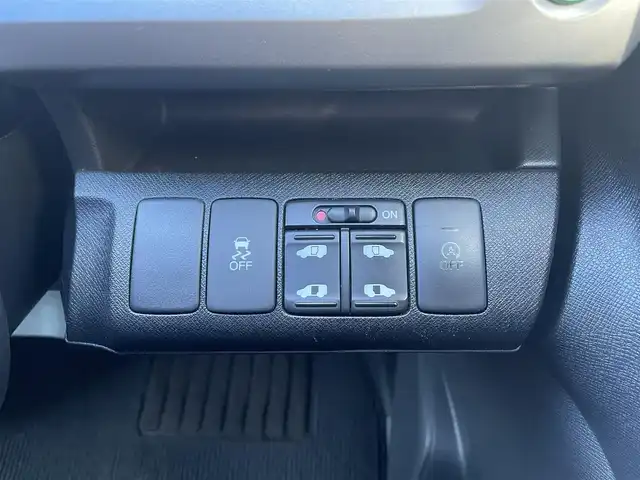 ホンダ ステップワゴン スパーダ Z クールスピリット 愛知県 2012(平24)年 11.9万km プレミアムスパークルブラックパール 【(株)IDOMが運営する【じしゃロン名古屋鳴海店】の自社ローン対象車両になります。こちらは現金ご利用時の価格です。自社ローンご希望の方は別途その旨お申付け下さい。】/ワンセグテレビ/バックカメラ/ドアバイザー/両側パワースライドドア/クルーズコントロール/ウィンカーミラー/フォグランプ/HID/オートライト/電動格納ミラー/純正アルミホイール/Bluetooth