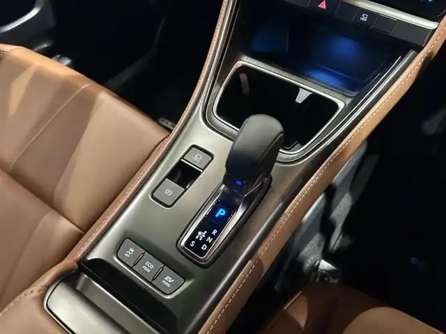 レクサス ＬＢＸ リラックス 道央・札幌 2024(令6)年 0.4万km ソニッククォーツ LexusTeammateAdvancedDrive(渋滞時支援)/　+緊急時操舵支援/　+FCTA/　+LCA/　+ドライバーモニター連携/LexusTeammateAdvancedPark(リモート機能付)/+PKSB/ドライブレコーダー(前後)/ヘッドアップディスプレイ/LexusSafetySystem+/パノラミックビューモニター/本革シート/シートヒーター/ステアリングヒーター/純正メモリナビ/フルセグTV/USB/Bluetooth/パワーテールゲート