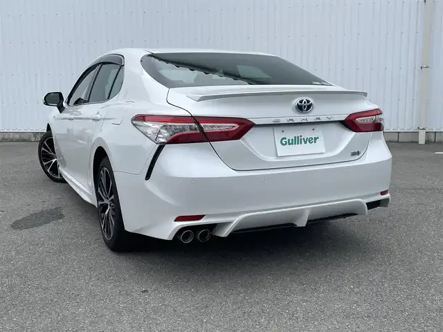 トヨタ カムリ WS 福岡県 2019(令1)年 6.4万km プラチナホワイトパールマイカ 純正ナビ/フルセグTV/CD/DVD/BT/AUX/バックカメラ/PCS/ＬＤＡ/レーダークルーズコントロール/ＢＳＭ/クリアランスソナー/HUD/オートハイビーム/パワーシート/ビルトインＥＴＣ２．０/純正アルミ/フルセグＴＶ/ＣＤ／ＤＶＤ再生/ブルートゥース