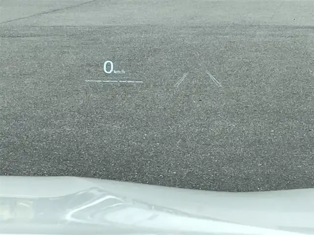 トヨタ カムリ WS 福岡県 2019(令1)年 6.4万km プラチナホワイトパールマイカ 純正ナビ/フルセグTV/CD/DVD/BT/AUX/バックカメラ/PCS/ＬＤＡ/レーダークルーズコントロール/ＢＳＭ/クリアランスソナー/HUD/オートハイビーム/パワーシート/ビルトインＥＴＣ２．０/純正アルミ/フルセグＴＶ/ＣＤ／ＤＶＤ再生/ブルートゥース