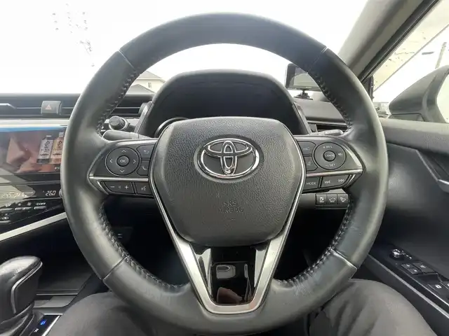 トヨタ カムリ WS 福岡県 2019(令1)年 6.4万km プラチナホワイトパールマイカ 純正ナビ/フルセグTV/CD/DVD/BT/AUX/バックカメラ/PCS/ＬＤＡ/レーダークルーズコントロール/ＢＳＭ/クリアランスソナー/HUD/オートハイビーム/パワーシート/ビルトインＥＴＣ２．０/純正アルミ/フルセグＴＶ/ＣＤ／ＤＶＤ再生/ブルートゥース