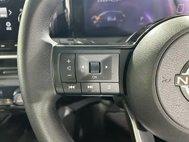 日産 ノート X 佐賀県 2023(令5)年 5.2万km スーパーブラック 純正９インチナビ/（フルセグTV/CD/Bluetooth/USB）/全方位カメラ/衝突軽減システム/追従型クルーズコントロール/レーンアシスト/コーナーセンサー/純正LEDヘッドライト/オートライト/オートハイビーム/デジタルインナーミラー/スペアキー/純正フロアマット
