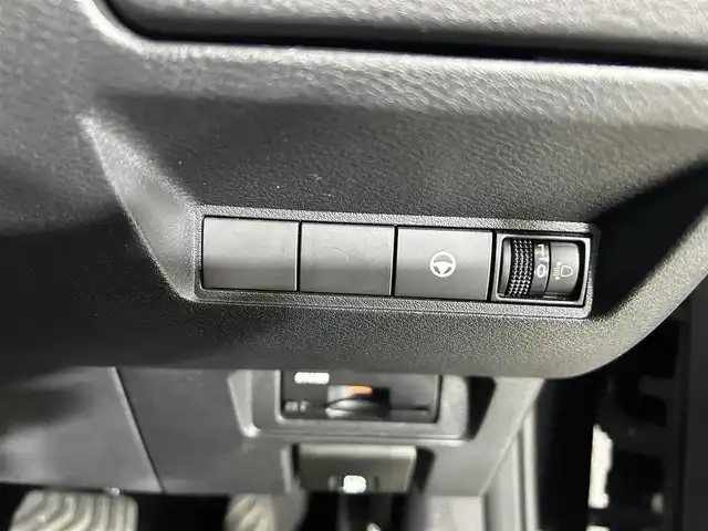 日産 ノート X 佐賀県 2023(令5)年 5.2万km スーパーブラック 純正９インチナビ/（フルセグTV/CD/Bluetooth/USB）/全方位カメラ/衝突軽減システム/追従型クルーズコントロール/レーンアシスト/コーナーセンサー/純正LEDヘッドライト/オートライト/オートハイビーム/デジタルインナーミラー/スペアキー/純正フロアマット
